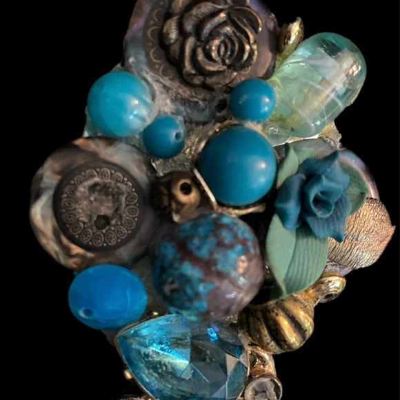 Handmade Upcycled Brooch Artisan Repurposed Vintage Jewelry Pin Blue (Broach) - Picture 3 of 4